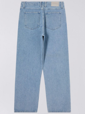 Straight cut jeans