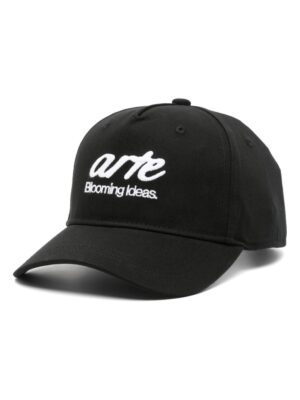 casquette à logo brodé